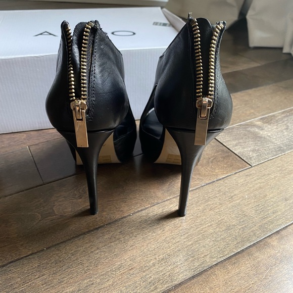 ALDO Gladiola Platform Heels. Size 7.5 (EU 38). Black. - Picture 7 of 13